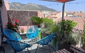 2 Pieces Avec Grande Terrasse - Centre De Toulon